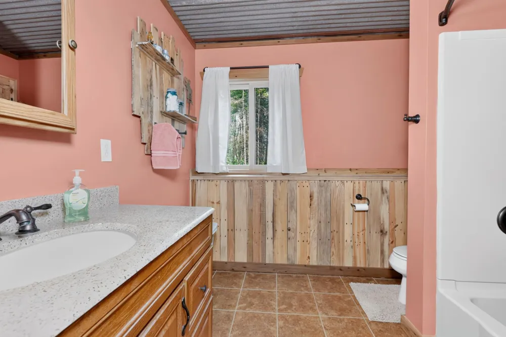 375 SE Highway 1 Effie, MN 56639