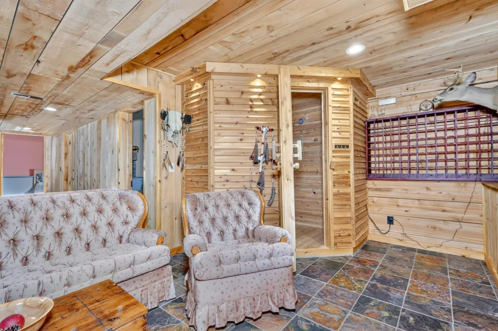 375 SE Highway 1 Effie, MN 56639