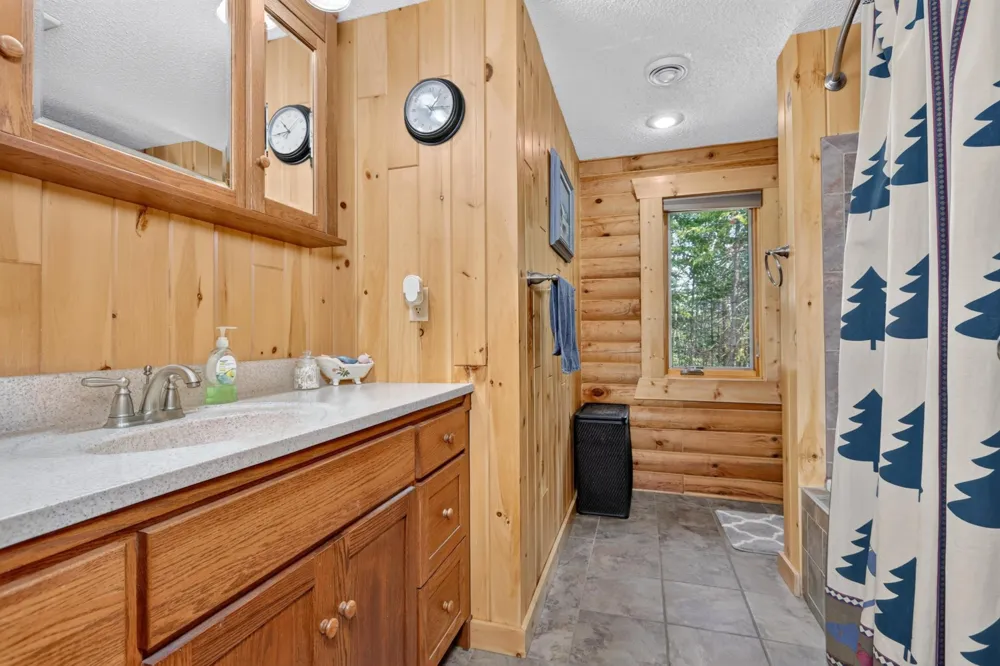 375 SE Highway 1 Effie, MN 56639