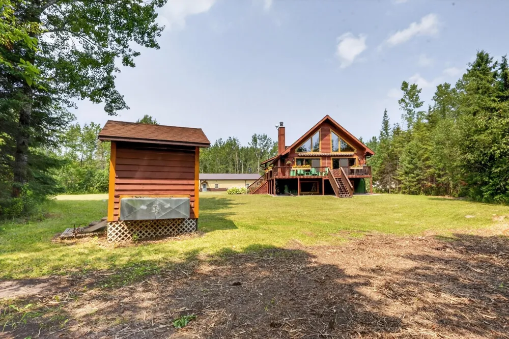 375 SE Highway 1 Effie, MN 56639