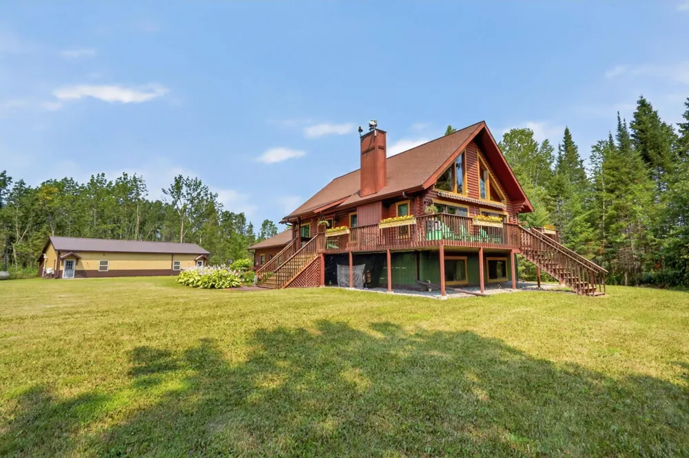 375 SE Highway 1 Effie, MN 56639