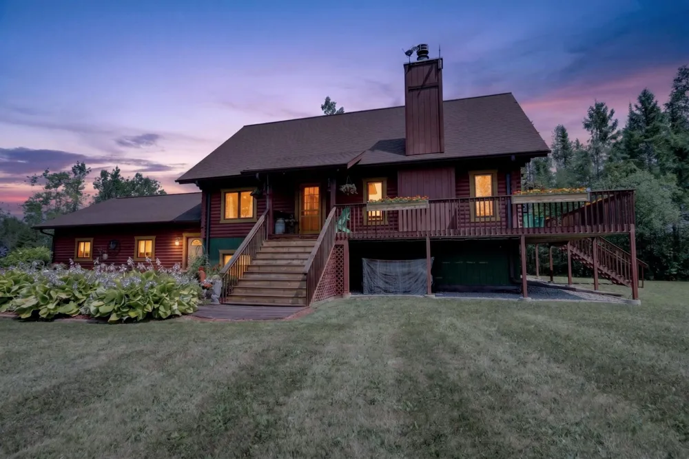 375 SE Highway 1 Effie, MN 56639