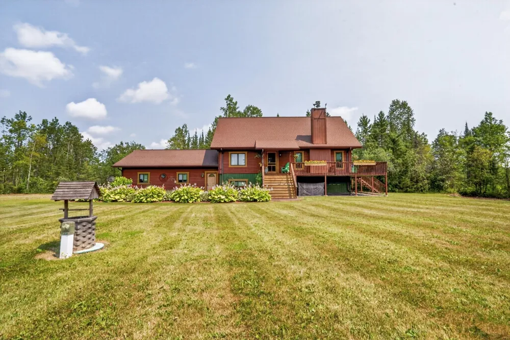 375 SE Highway 1 Effie, MN 56639