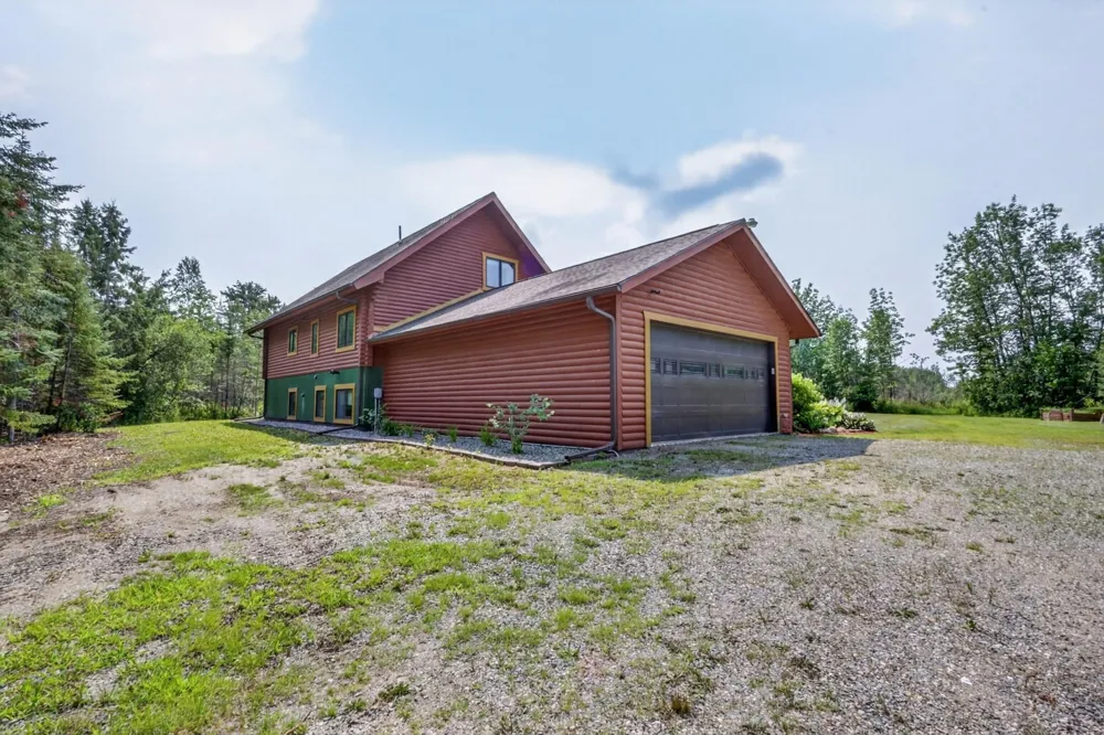 375 SE Highway 1 Effie, MN 56639