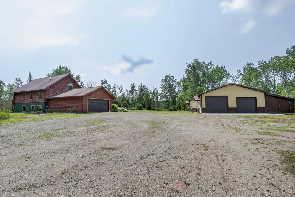 375 SE Highway 1 Effie, MN 56639