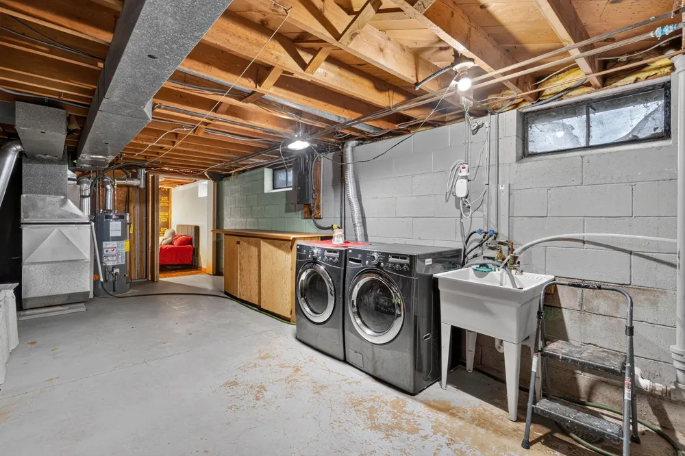 6030 5th Street NE Fridley, MN 55432