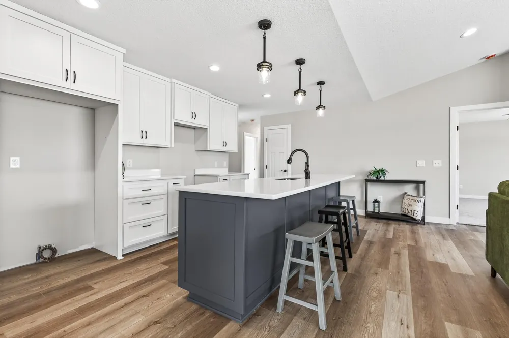 7222 Hawthorne Court North Branch, MN 55056
