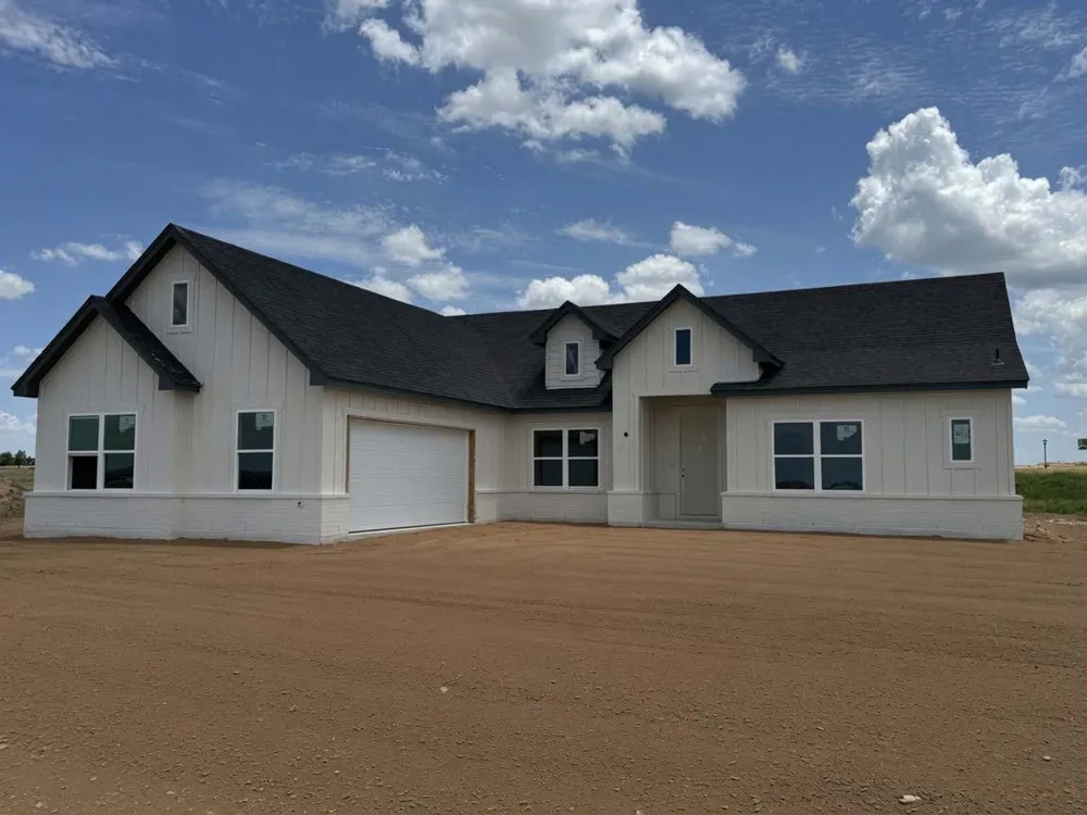145 Legends Way Bridgeport, TX 76246