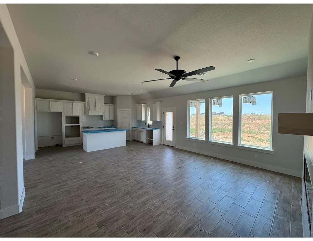 145 Legends Way Bridgeport, TX 76246