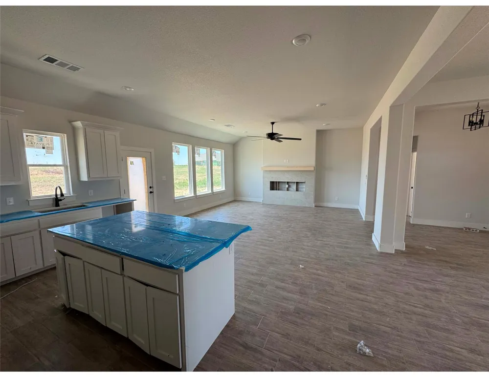 145 Legends Way Bridgeport, TX 76246