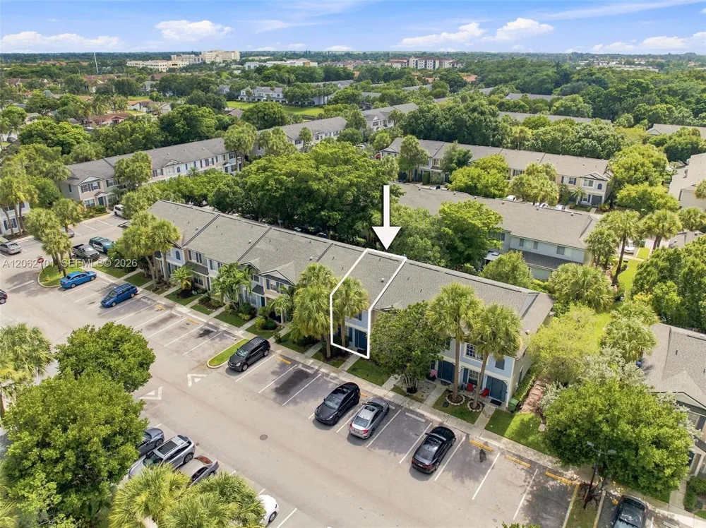 3329 Celebration Ln #139 Margate, FL 33063