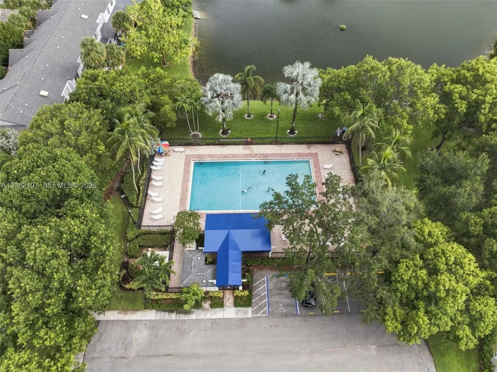 3329 Celebration Ln #139 Margate, FL 33063