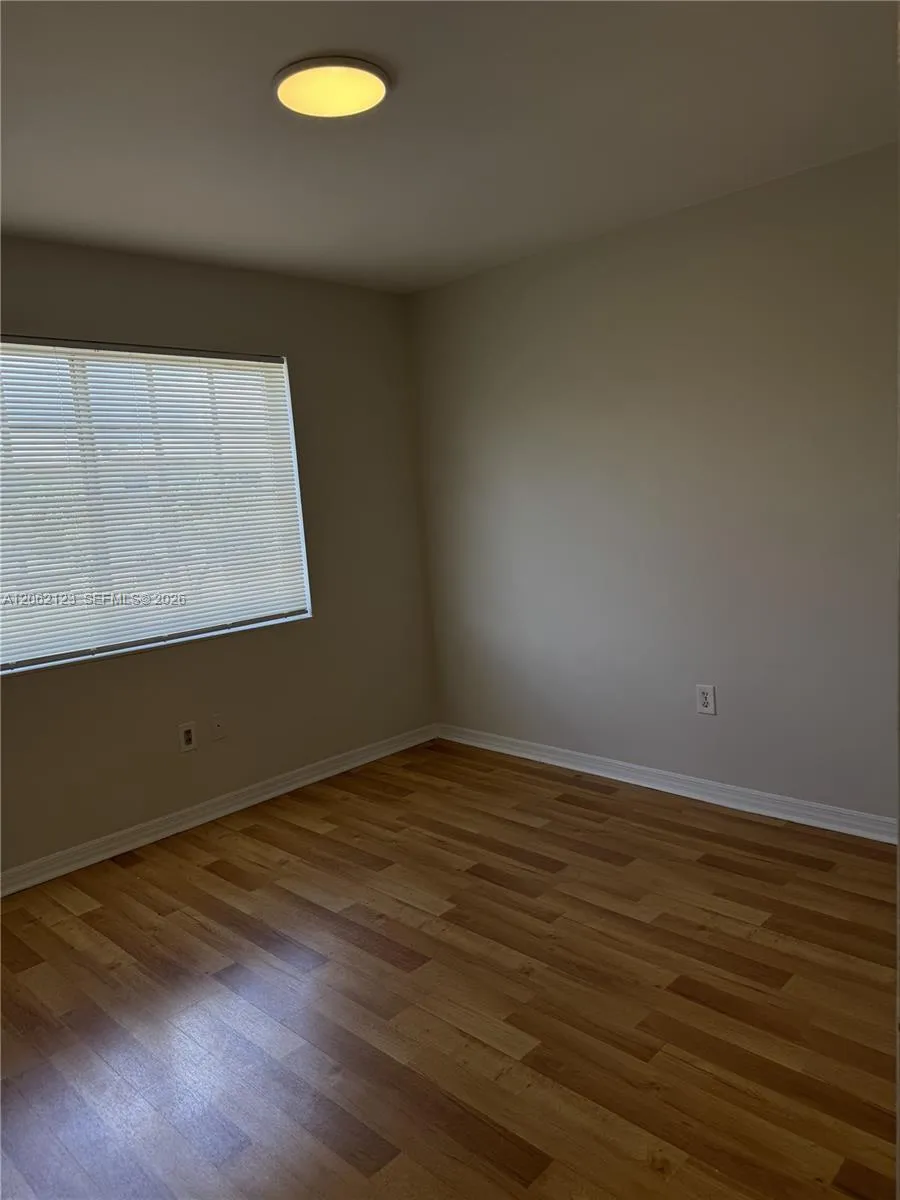 11810 NE 19th Dr #5 North Miami, FL 33181