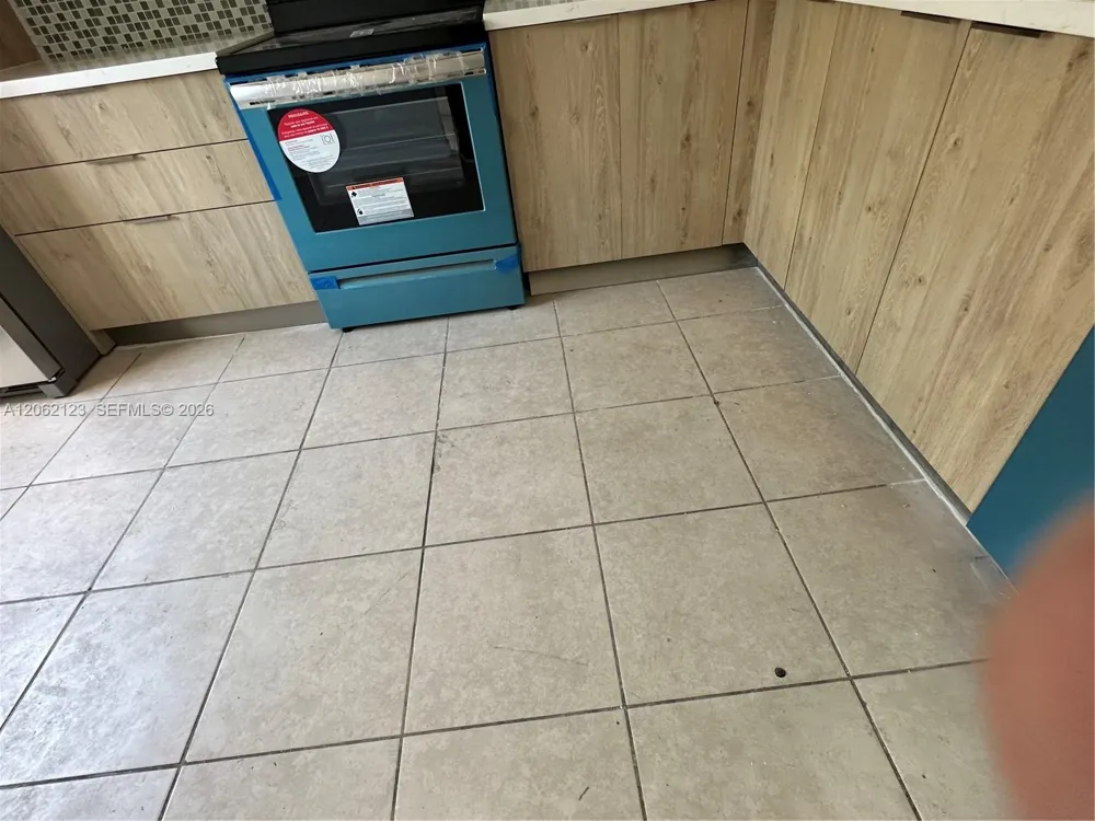 11810 NE 19th Dr #5 North Miami, FL 33181