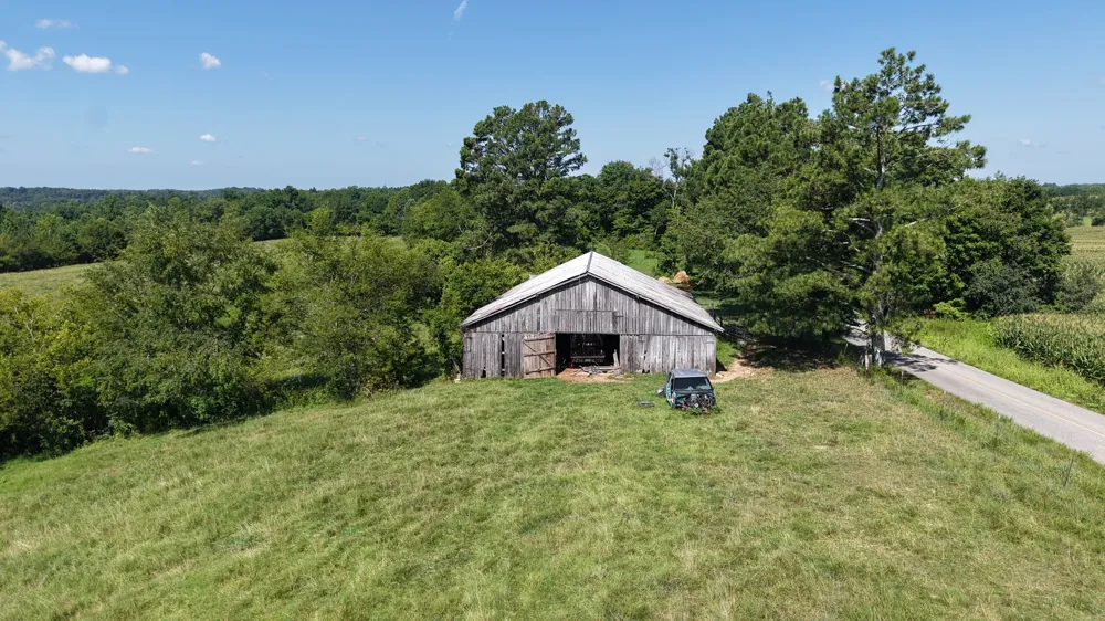 150 Piper Rd Portland, TN 37148