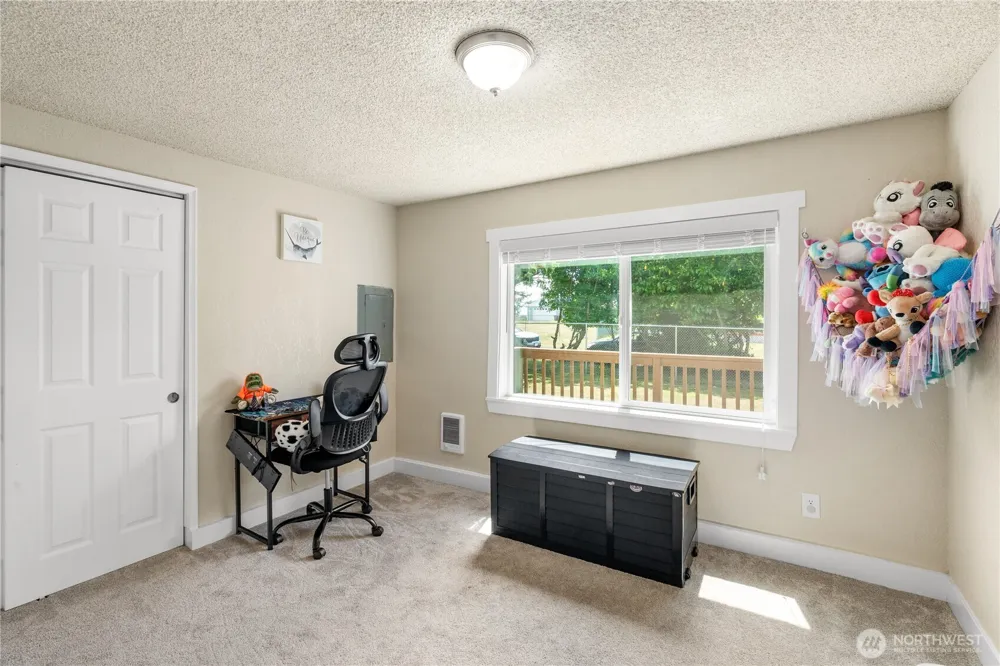 508 E Pacific Avenue Westport, WA 98595
