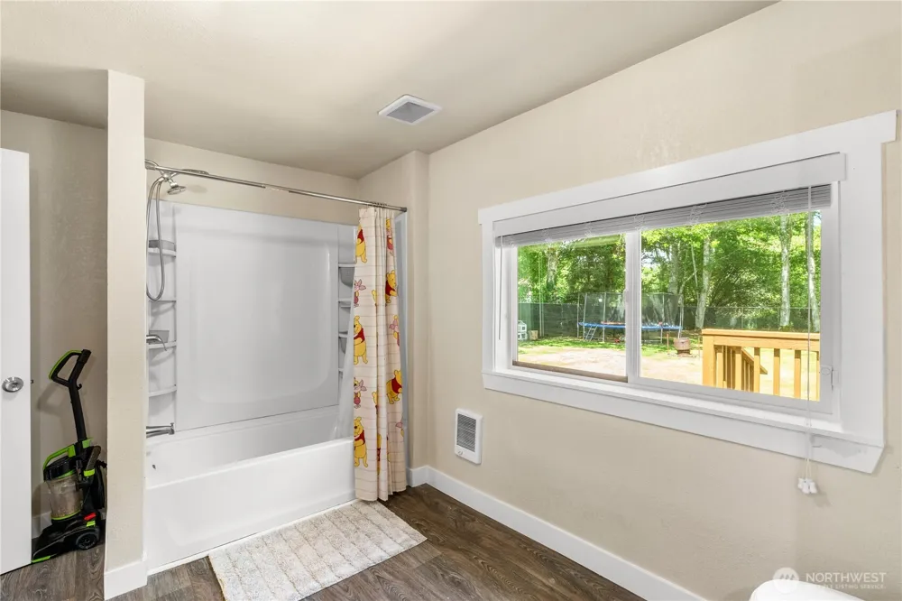 508 E Pacific Avenue Westport, WA 98595