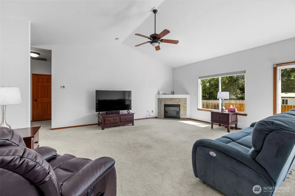 1810 Tundra Loop Mount Vernon, WA 98273