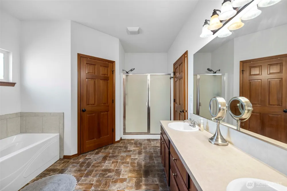 1810 Tundra Loop Mount Vernon, WA 98273