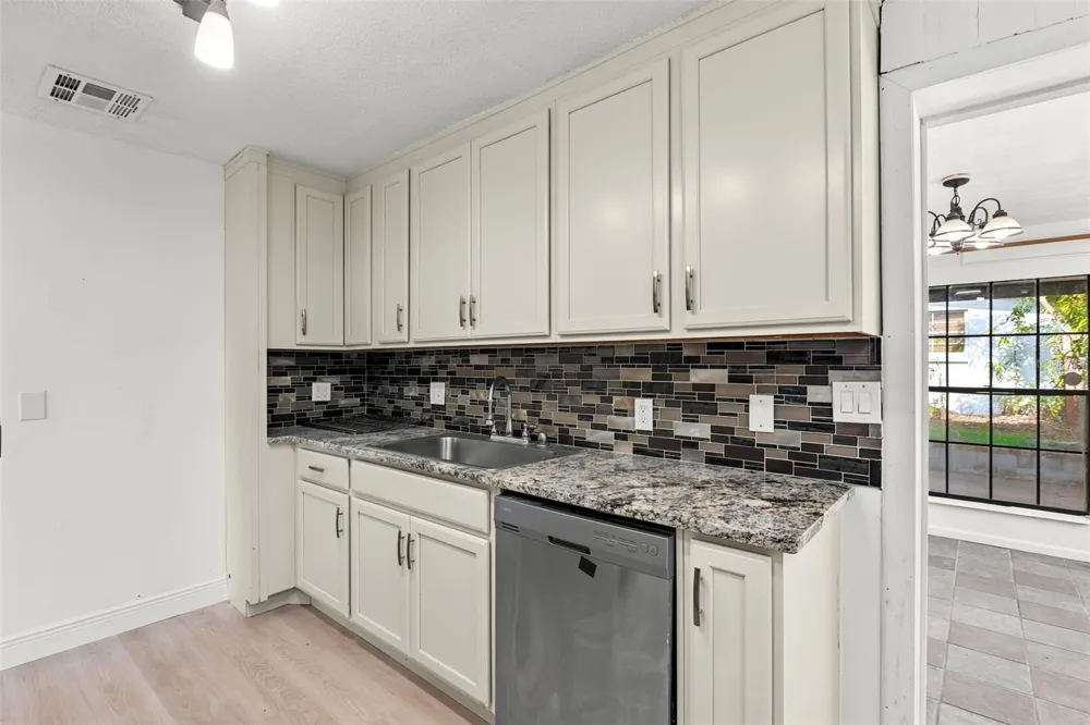1432 RICHMOND AVENUE Daytona Beach, FL 32117