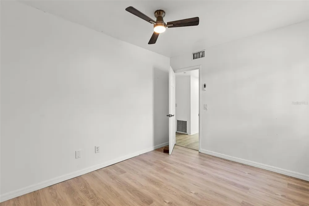1432 RICHMOND AVENUE Daytona Beach, FL 32117