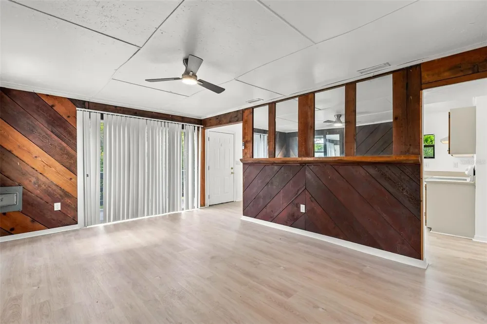 1432 RICHMOND AVENUE Daytona Beach, FL 32117