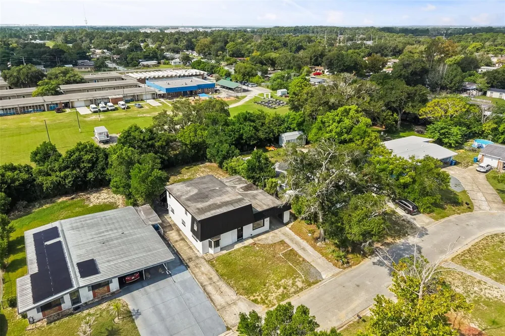1432 RICHMOND AVENUE Daytona Beach, FL 32117