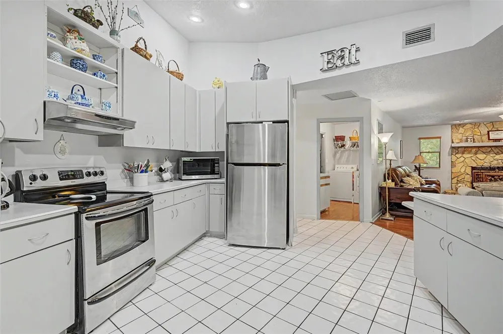 24075 WINDING CREEK DRIVE Brooksville, FL 34601
