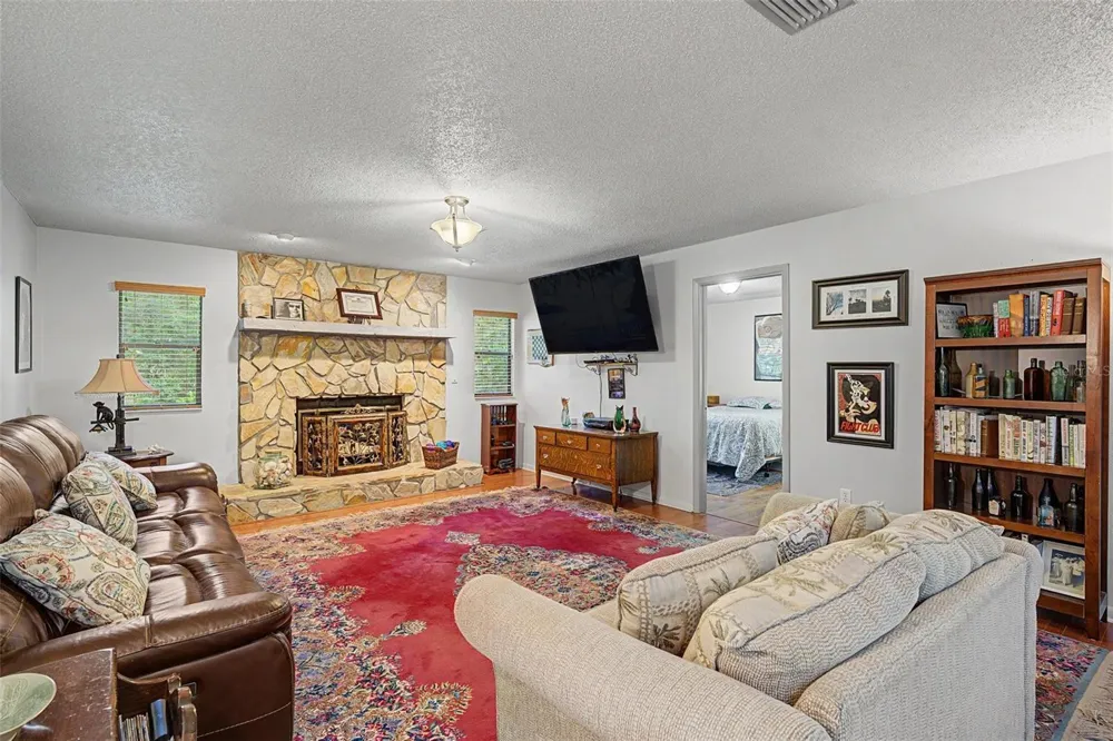 24075 WINDING CREEK DRIVE Brooksville, FL 34601
