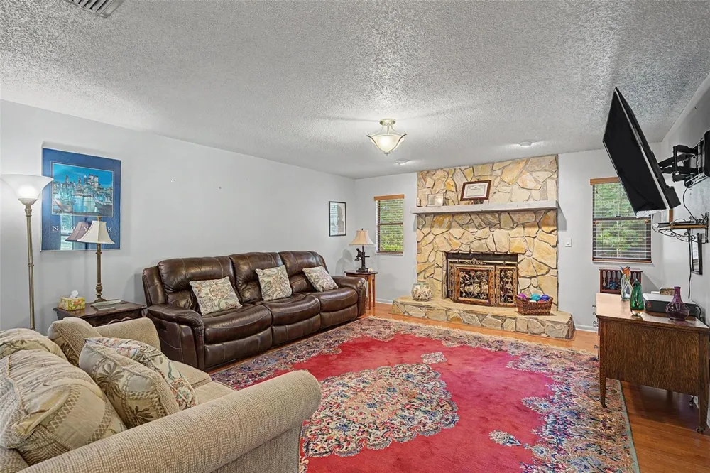 24075 WINDING CREEK DRIVE Brooksville, FL 34601