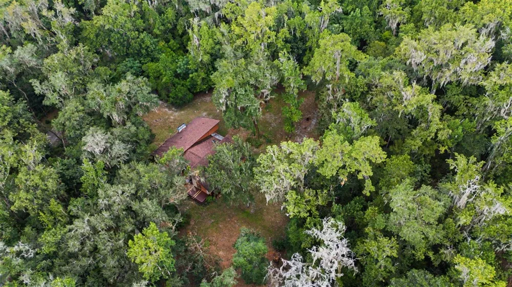 24075 WINDING CREEK DRIVE Brooksville, FL 34601