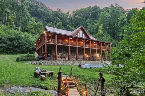 4501 Cove Creek Road