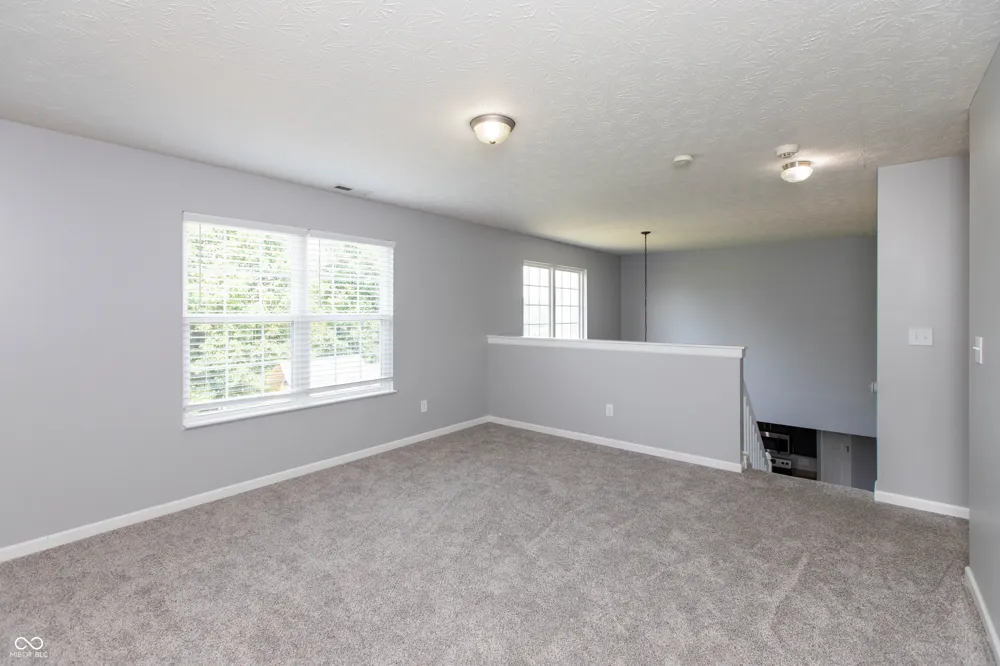 1324 Niagara Lane Franklin, IN 46131