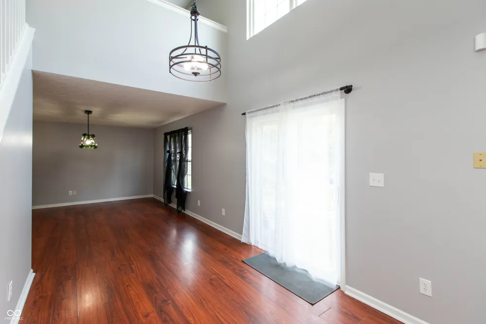 1324 Niagara Lane Franklin, IN 46131