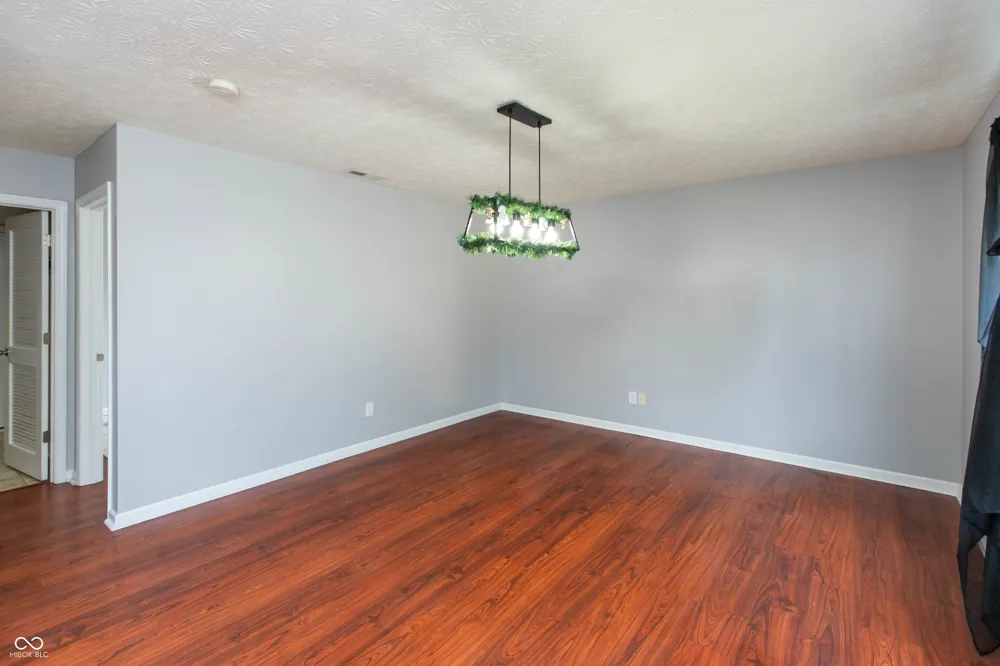 1324 Niagara Lane Franklin, IN 46131