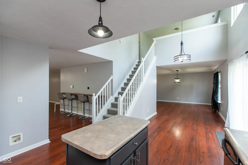 1324 Niagara Lane Franklin, IN 46131