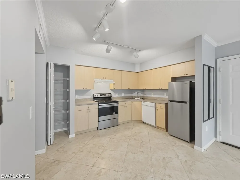 River Homes Lane #4207 Bonita Springs, FL 34135