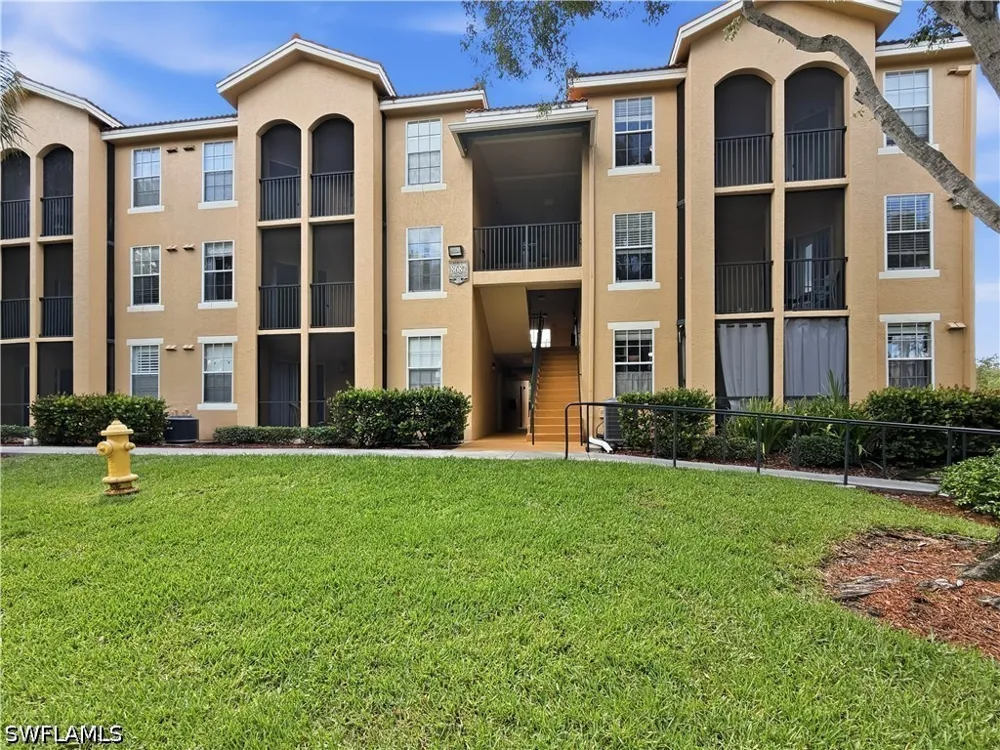 River Homes Lane #4207 Bonita Springs, FL 34135