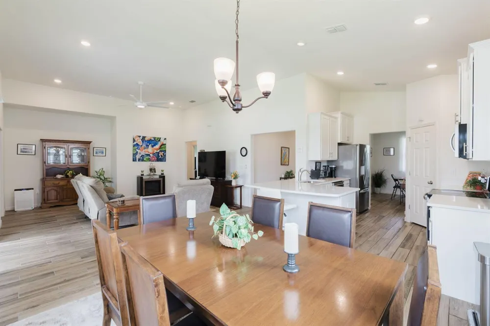 1480 MULLIGAN DRIVE Vero Beach, FL 32966