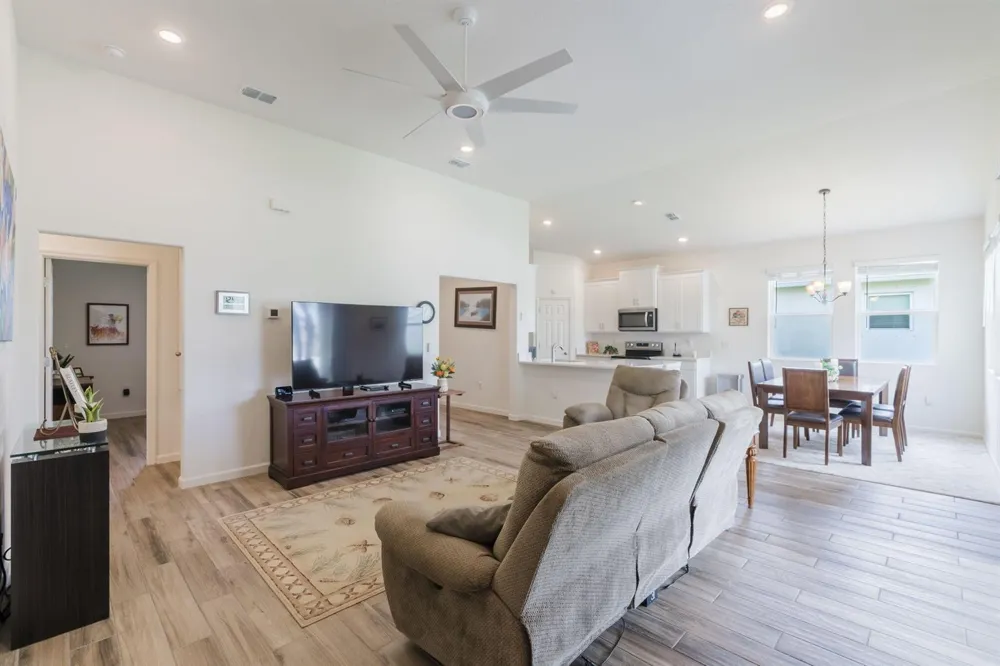 1480 MULLIGAN DRIVE Vero Beach, FL 32966