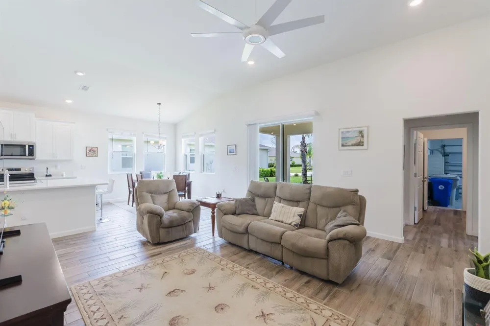 1480 MULLIGAN DRIVE Vero Beach, FL 32966