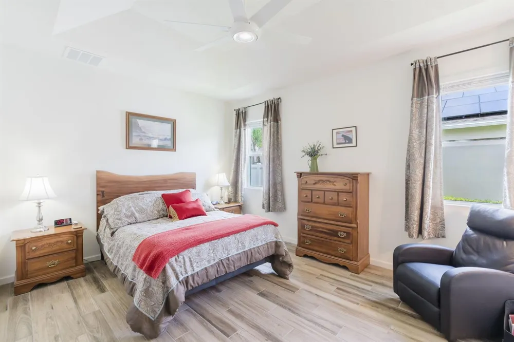 1480 MULLIGAN DRIVE Vero Beach, FL 32966