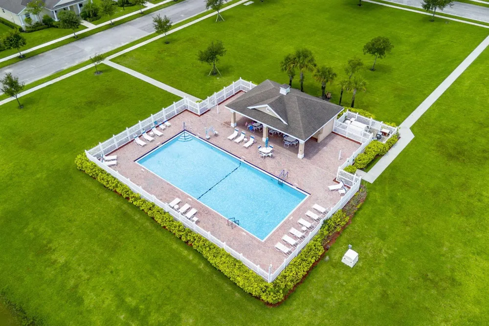 1480 MULLIGAN DRIVE Vero Beach, FL 32966