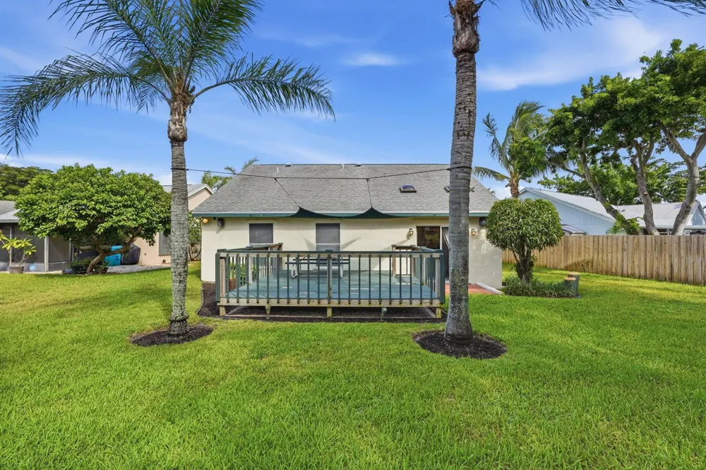 19 MISTY MEADOW DRIVE Boynton Beach, FL 33436