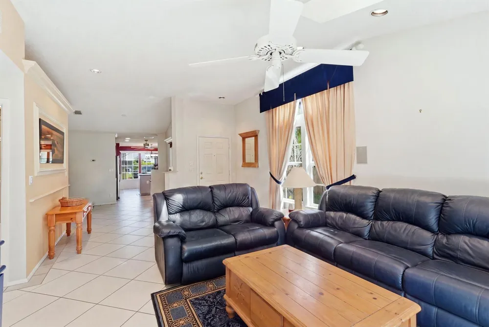 19 MISTY MEADOW DRIVE Boynton Beach, FL 33436