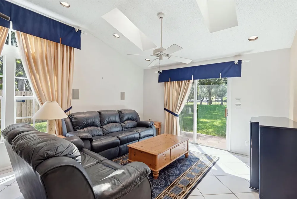 19 MISTY MEADOW DRIVE Boynton Beach, FL 33436