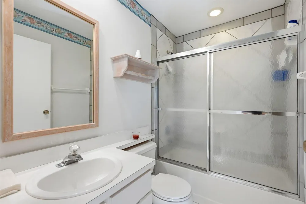 19 MISTY MEADOW DRIVE Boynton Beach, FL 33436
