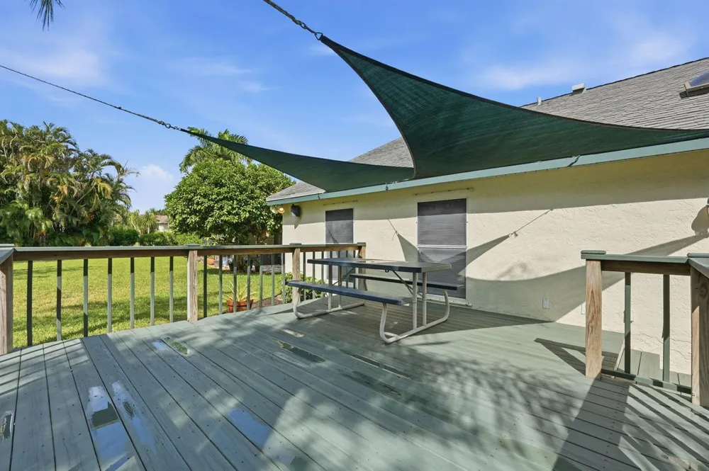 19 MISTY MEADOW DRIVE Boynton Beach, FL 33436