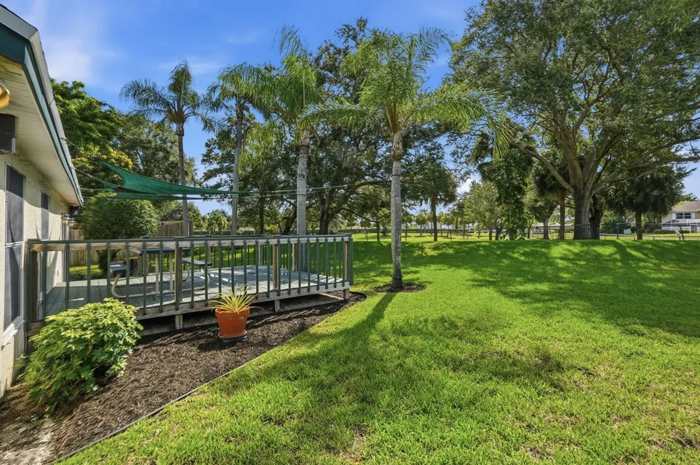 19 MISTY MEADOW DRIVE Boynton Beach, FL 33436