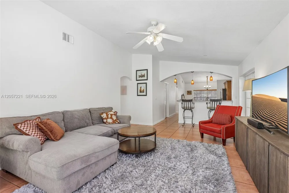 13100 NW 11th Dr Sunrise, FL 33323